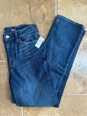 NWT Old Navy Extra High Rise Straight Jeans - Size 2